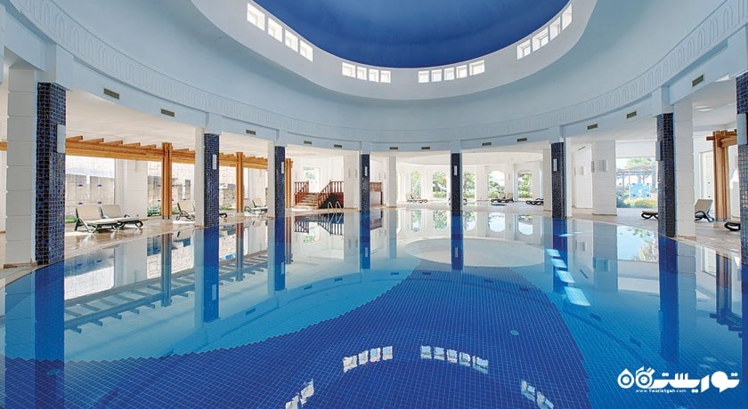 استخر سرپوشیده هتل کی کلاب